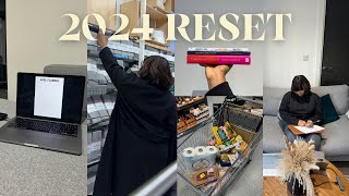 2024 RESET VLOG | Planning my GOALS + FREE GUIDE, new HOME DECOR, BOOKS I'm reading & more