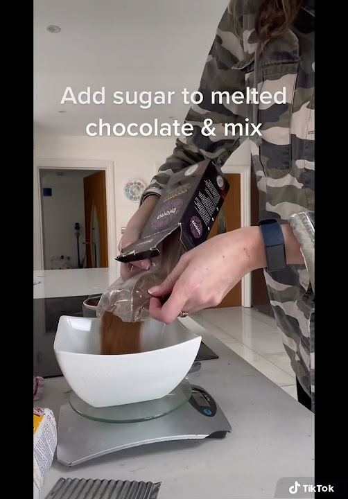 Easter crème egg brownie recipe!!! kettering baking treats cooking