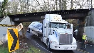 Total Idiots Car & Truck Crash 2024 - Ultimate Moment Truck Dashcam Crashes Compilation #4