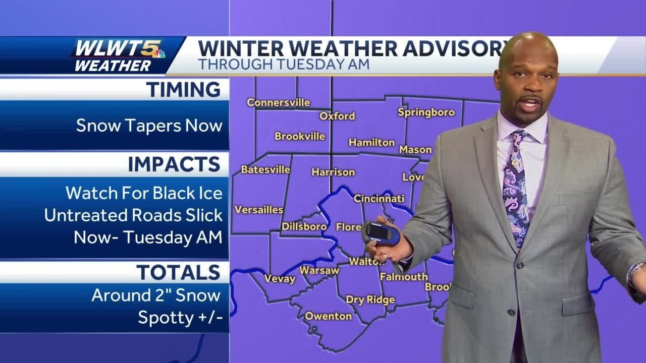 Snow Fades As Slick Roads Develop - YouTube