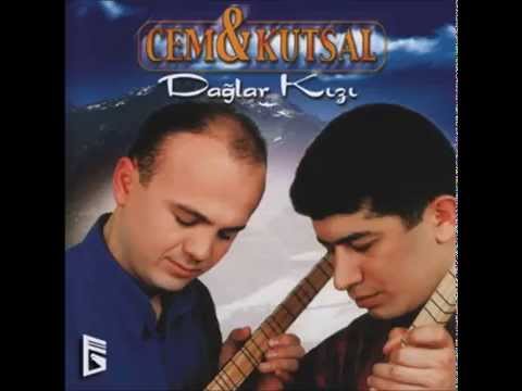 Cem & Kutsal -  Kimsesi Yok Garip  (Official Audio)