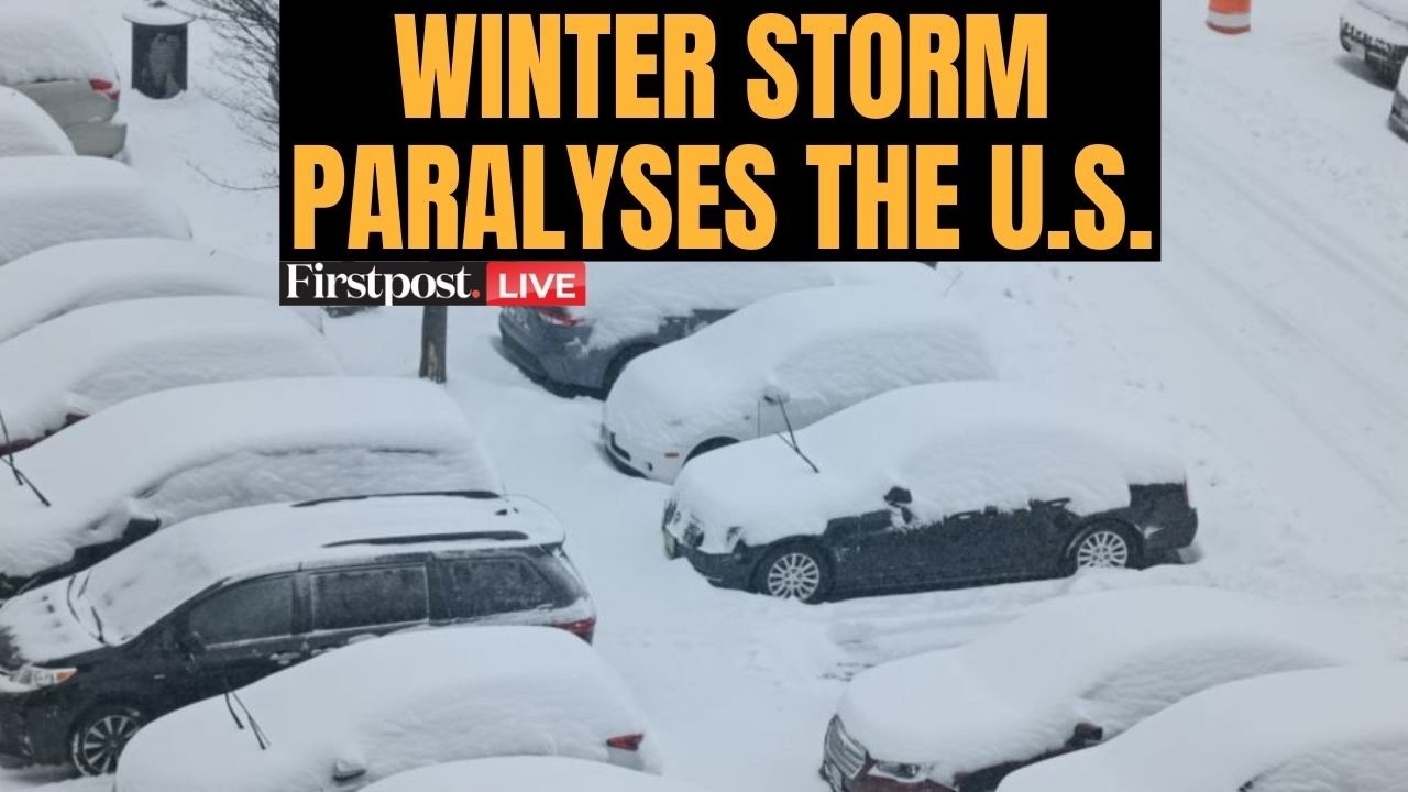 US Snow Storm LIVE: Heavy Snow and Strong Winds Sweep Across US | N18G ...
