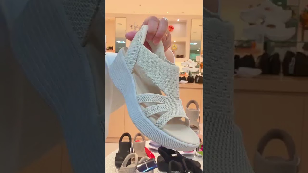 Introducing Skechers Slip-Ins sandals in a live stream - YouTube
