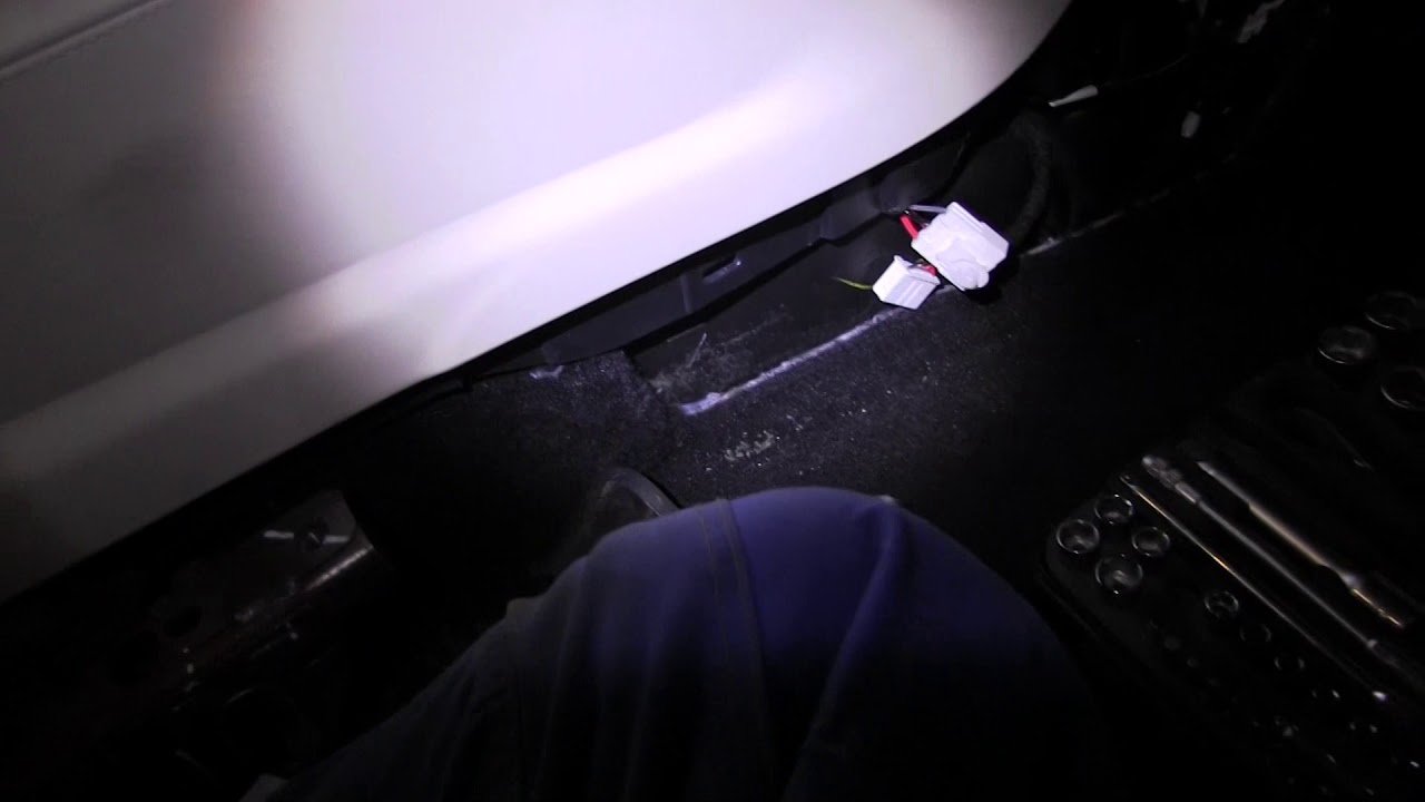 Как снять центральную консоль электромобиля Tesla Model X. Разборка и ...