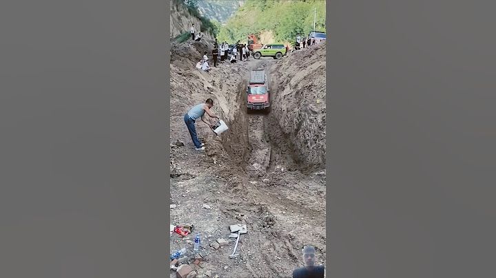 The man poured water and pulled out the car!