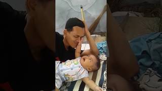 Bayi belajar bicara