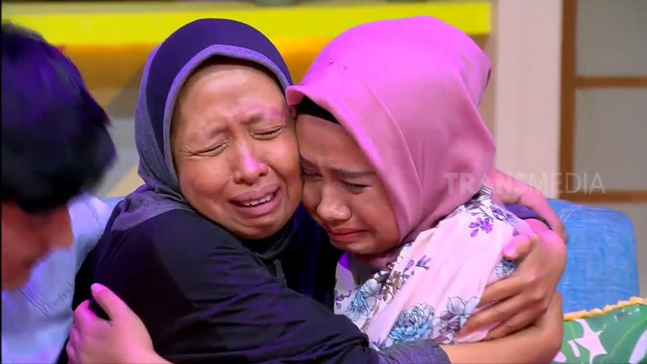 TANGISAN IBU MENYADARKAN SEMUANYA  RUMAH UYA (07/05/19 