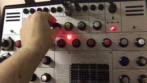 EMS Synthi - Pink Floyd on the run