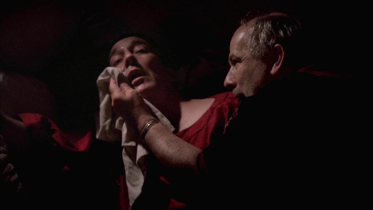 У Цезаря случился эпилептический припадок (Рим) - YouTube