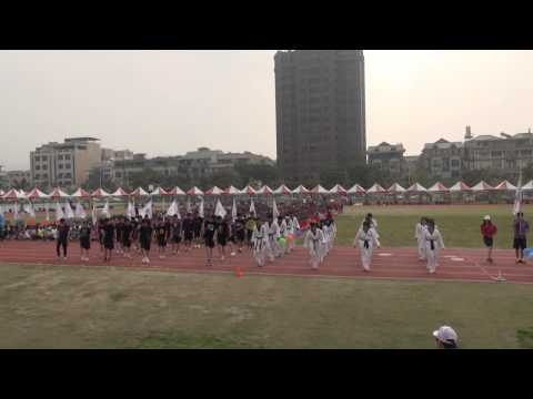 2014運動會：應一甲創意進場