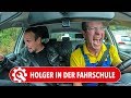 Holger in der FAHRSCHULE | Würde der Autodoktor nochmal die Führerschein-Prüfung bestehen? =)
