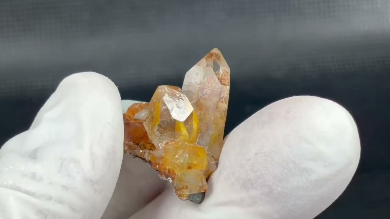 インド・マニハール産ゴールデンヒーラー水晶（連晶） 5.8g