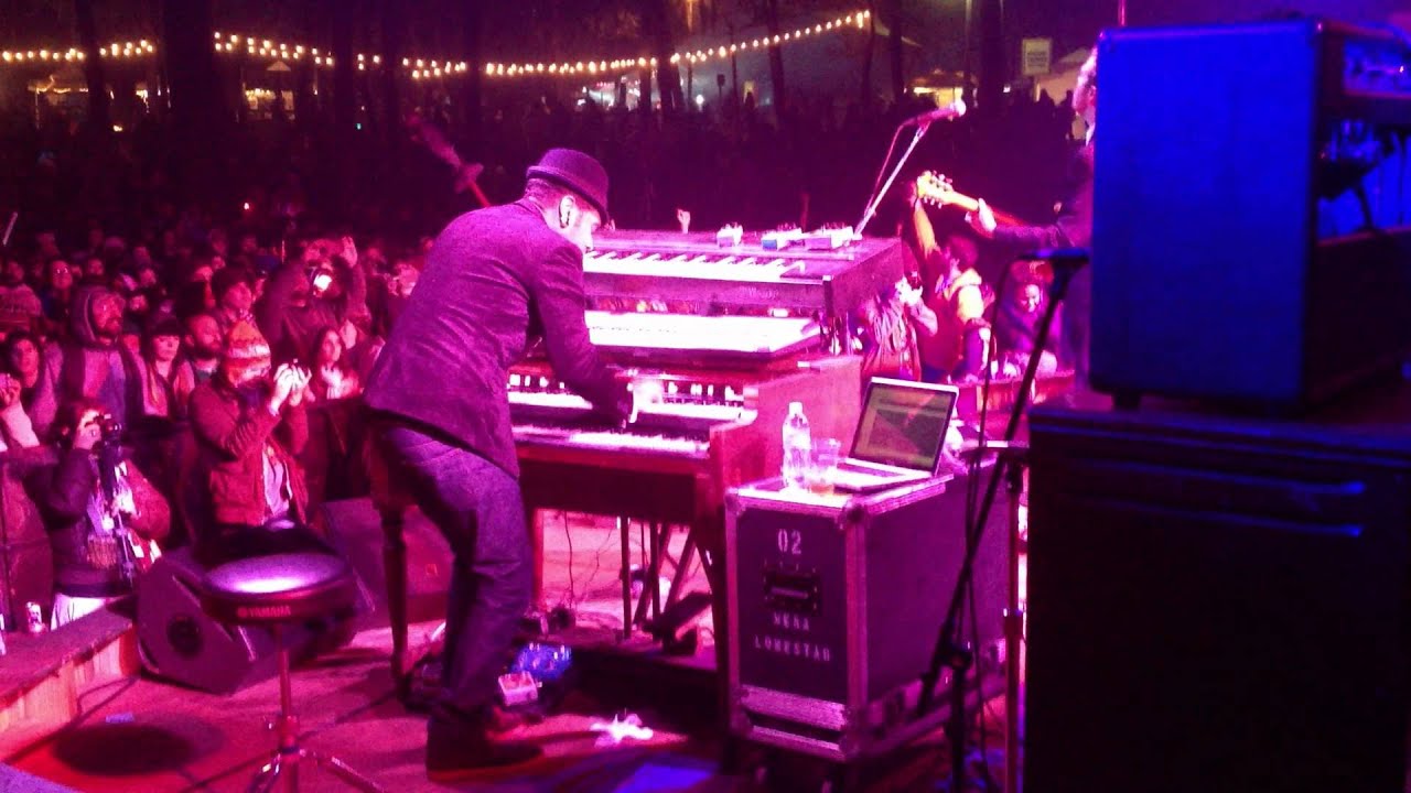 Neal Evans organ solo - Soulive @ Bear Creek Music Fest 11.11.2011