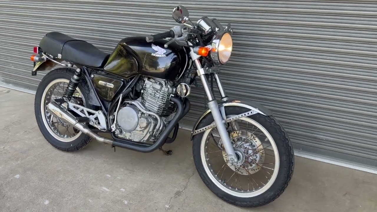 Lindbeck Motors Honda GB400TT - YouTube