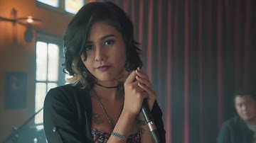 Kapal Miring - Halus Lembut (Official Music Video)