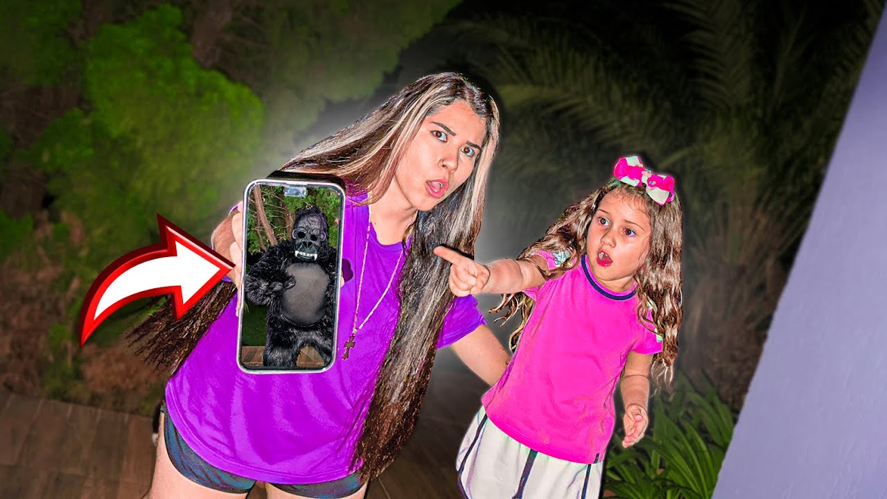 A LARISSA TIROU UMA FOTO DO MONSTRO ASSUSTADOR NA FLORESTA!!