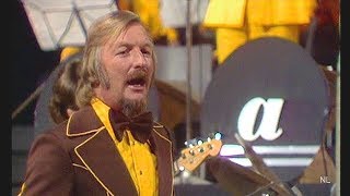 JAMES LAST - Run Back To Mama/Don&#39;t Go Breaking My Heart/Dancig Queen (From The ZDF &quot;Starparade&quot;)