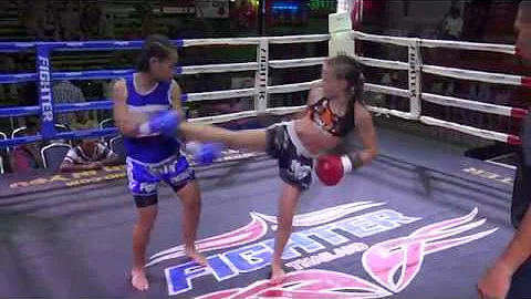 Jodie Mccarthy (Tiger Muay Thai) vs Petwarin Gor A...