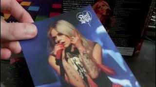 Avril Lavigne - Love Sux (Japan Tour Edition - 2 CDs   Pics) [Unboxing]