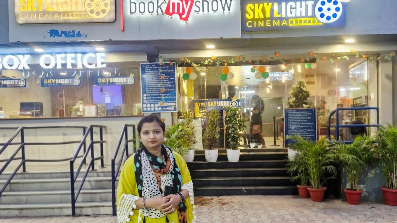 Border 2 Movie Vlog | Theatre Experience & Review