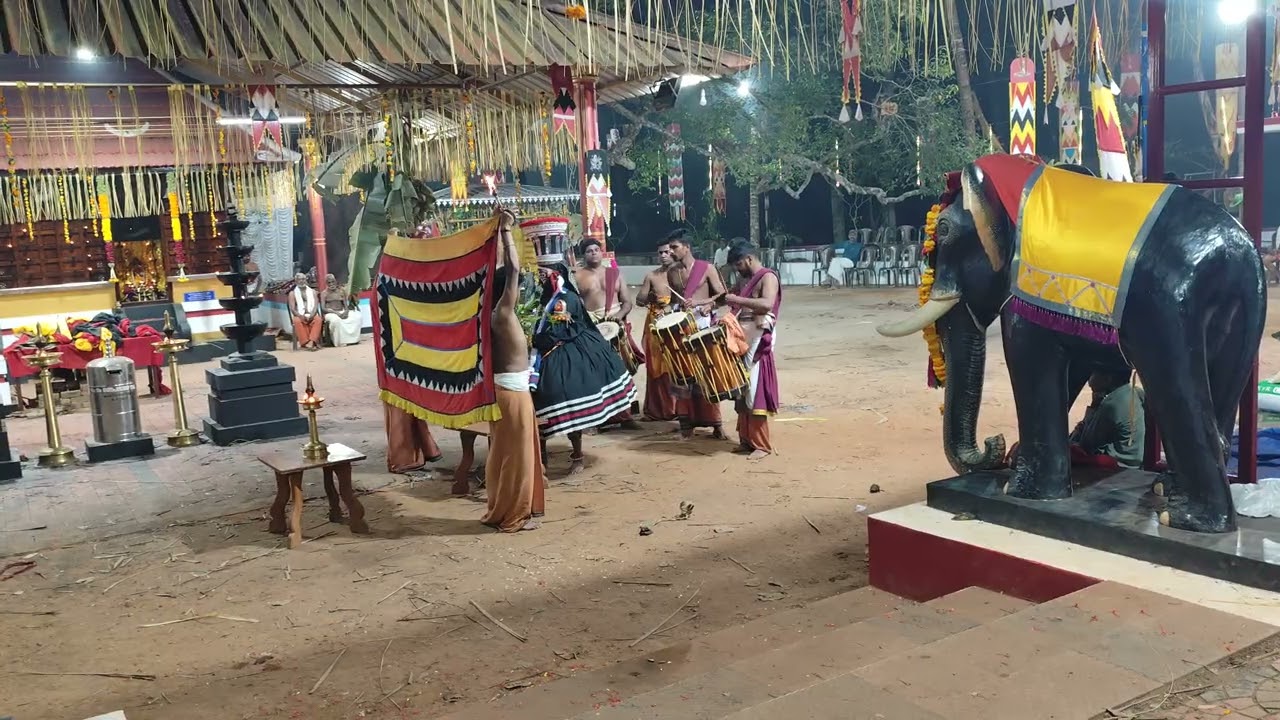 ഗുളികൻ തിറ  .പൊയിൽ ശ്രീ ഭഗവതികാവ് 2026