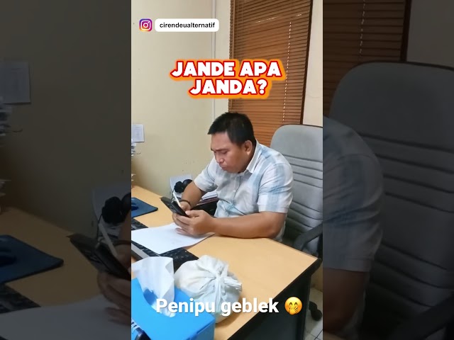 KENAPA PENIPU GA ADA YANG PINTER YA class=