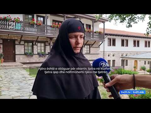 Video: Kisha e Trinisë Jetëdhënëse në përshkrimin dhe fotot e Khokhly - Rusi - Moskë: Moskë