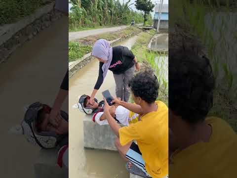 Kasih nilai fotoku sesuai batrai kalian dong?🤣 me : 17%