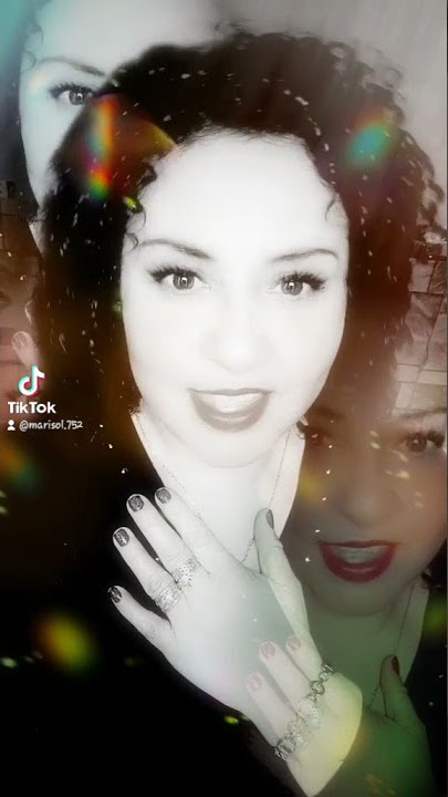 🐵mas mono✨ on X: Hoy se cumplen XV años de uno de los discos más  emblemáticos de @laorejadevgogh: #guapa Feliz #guapaniversario y que sigan  los éxitos, enhorabuena #laorejadevangogh #guapa #aniversario #disco   /