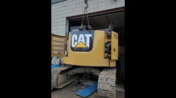 Kolik váží CAT 314?