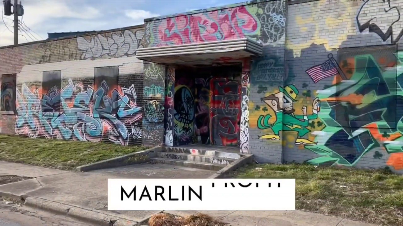 Squeelies, Halfsie Wheelies and Photoshots in Graffiti Land on Kawasaki Z125 and Honda Grom.