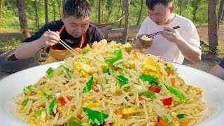 [Super Chef] Father and son work together to weed  and Brother Xiaojiu cooks egg fried rice with 2k