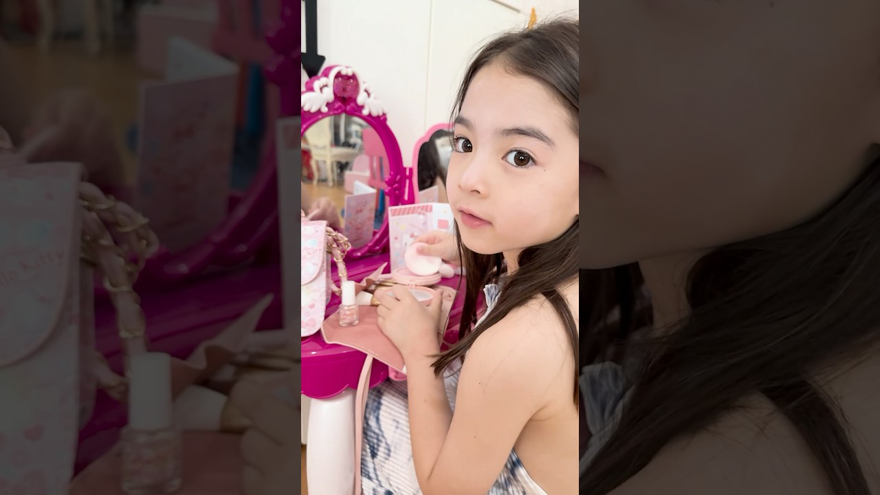 Beauty Blogger ท่านหนึ่ง #เดมี่ #เด็กหญิงแป๋วแหวว #demi