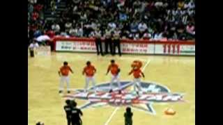 20120226 SBL全明星賽之統一獅隊球星獻出跳舞處女秀
