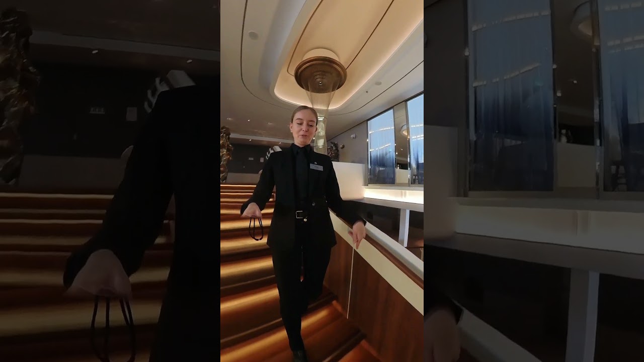 VertVid Ivanna tolerates a guest... me 360