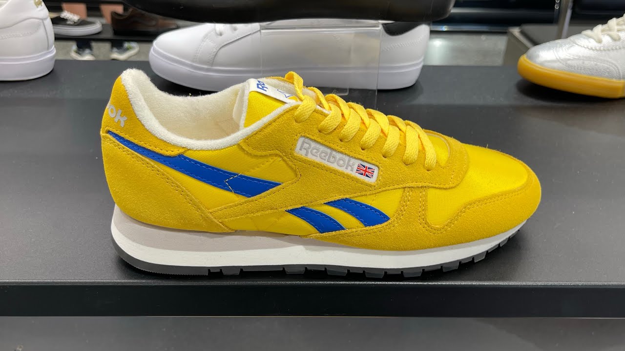 しずこ出品｜フェイスカラー Reebok Classic Leather (Golden Haze/ Optimum Blue/ Chalk) - Style