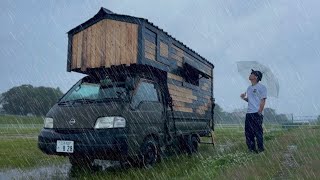 「梅雨の車中泊」大雨の中1人で過ごす | 20代車に籠るVlog