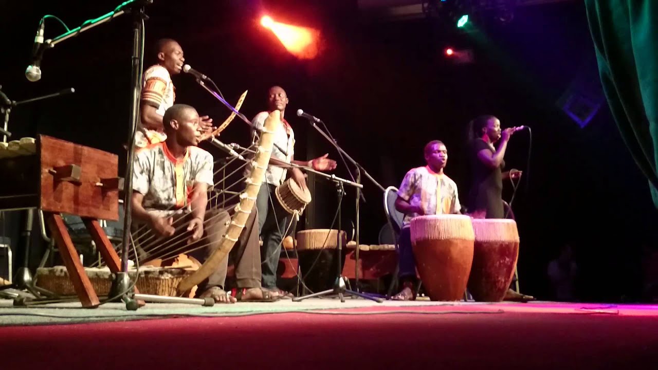 Amadinda Uganda @ Atelier Babylon - Bratislava - YouTube