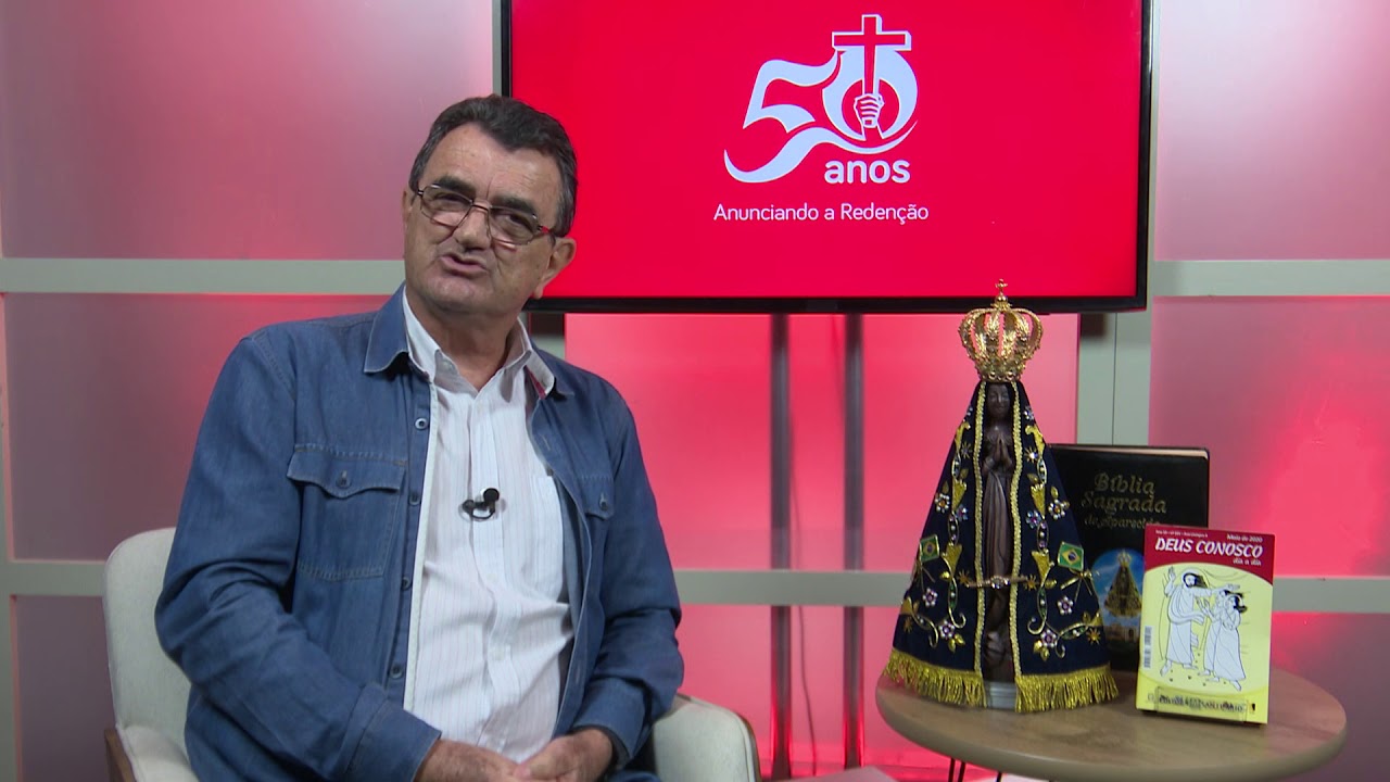 Editora Santuário | Conheça a história dos subsídios litúrgicos Deus Conosco