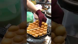 Hong Kong Style Egg Waffles(Bubble Waffles) - Taiwanese Night Market Food