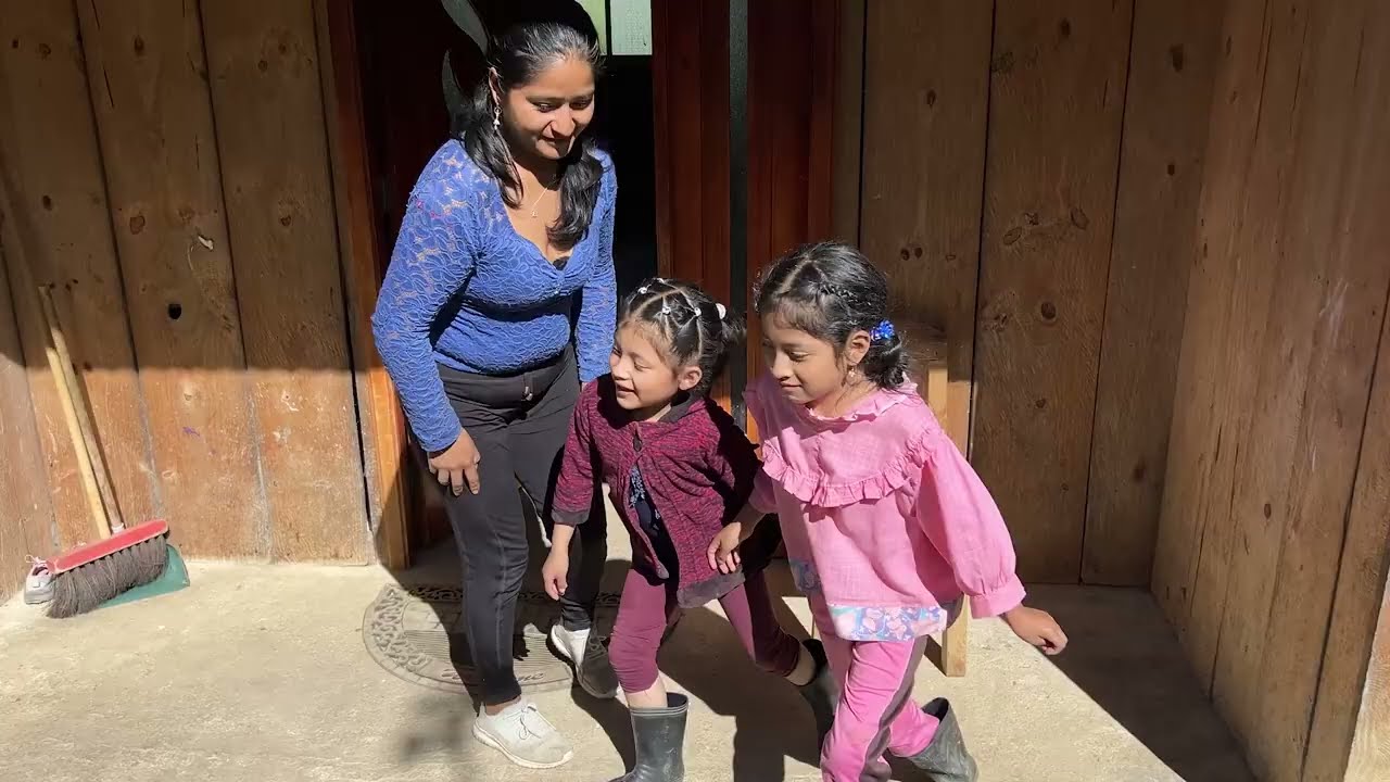 Salió a trabajar por sus hijas pero se olvido de sus princesas.