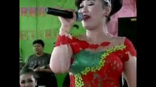 DITINGGAL RABI - CS SANGKURIANG VOC. ELIYA SANJAYA