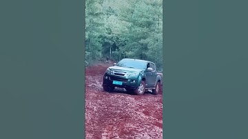 Isuzu dmax 4x4 extreme off-road in mud #shortsfeed #shorts #viral #youtubeshorts #car #isuzu
