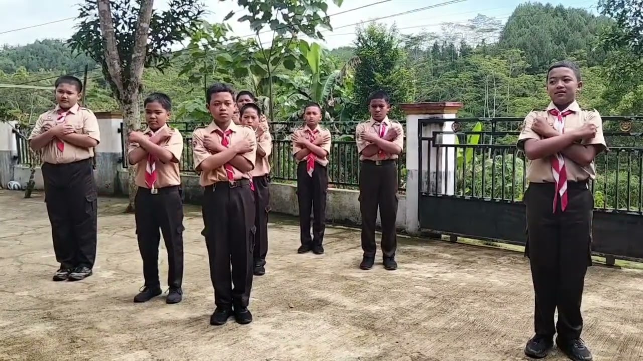 YEL YEL REGU ELANG PRAMUKA