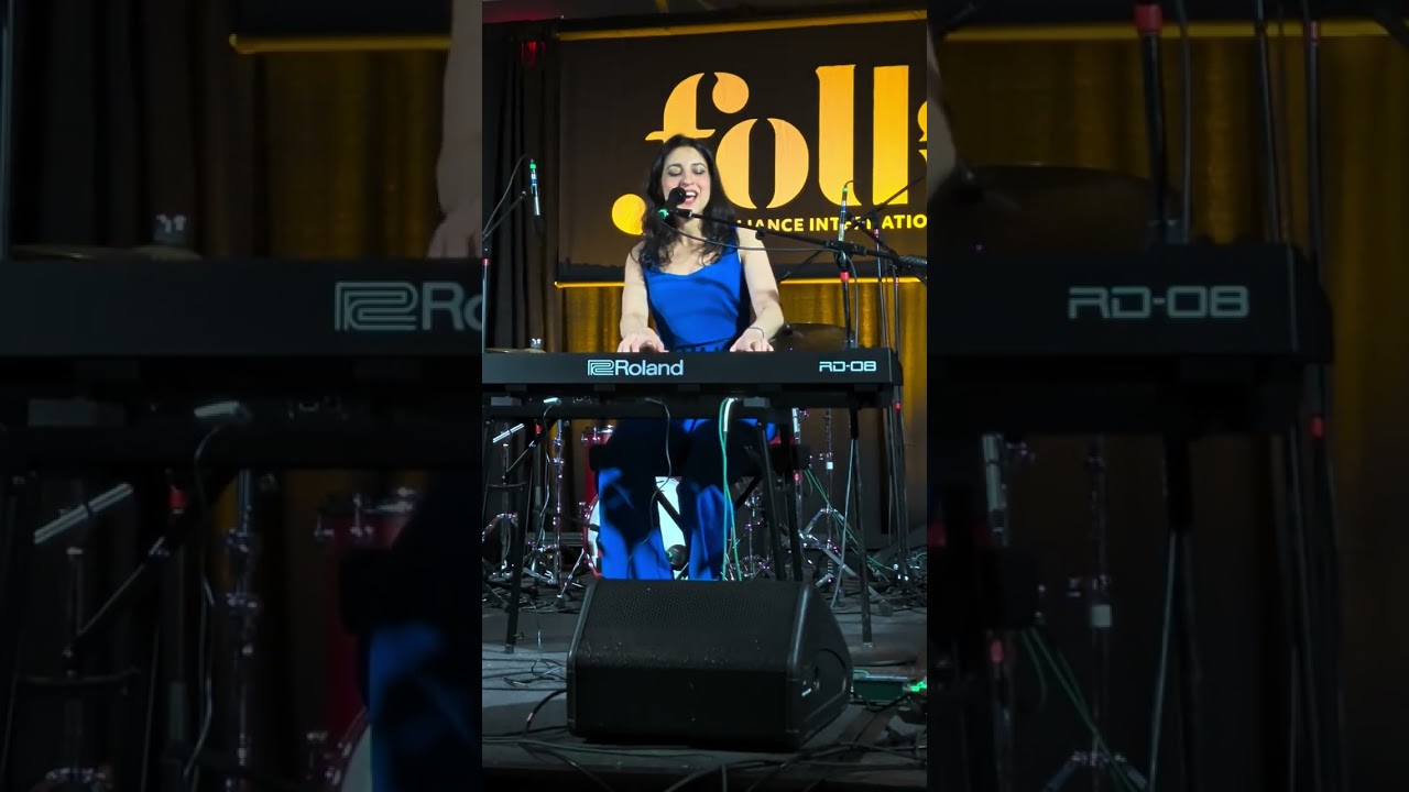 Nani Vazana Performs at Folk Alliance 2026