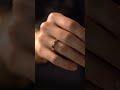 Стильный сет из браслетов и кольца с бриллиантами