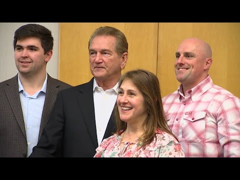 Super Bowl champ Joe Theismann pays Chattanooga a visit - YouTube