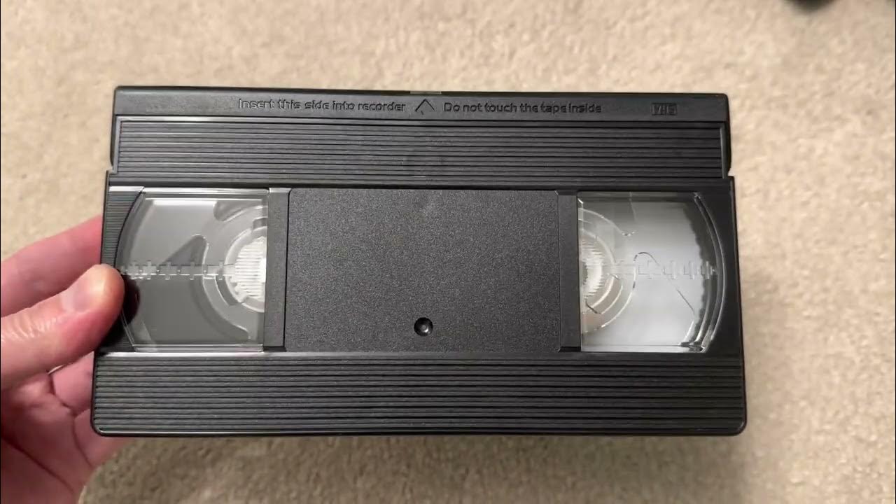 VHS vs MiniDV. Why consumer camcorders went digital from 1995. YouTube