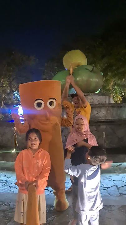 There is a kind Tung Tung Sahur #shotrs #children #tungtungsahur