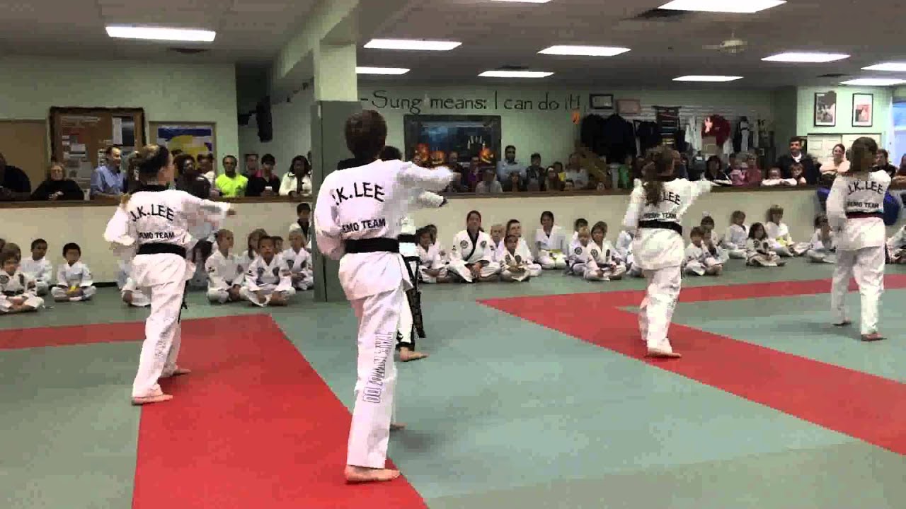 Junior Black Belts showing tae kwon do - YouTube